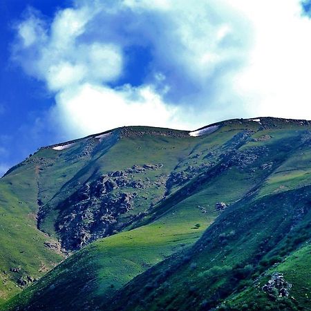Гостевой дом Spring Family Tersak Экстерьер фото